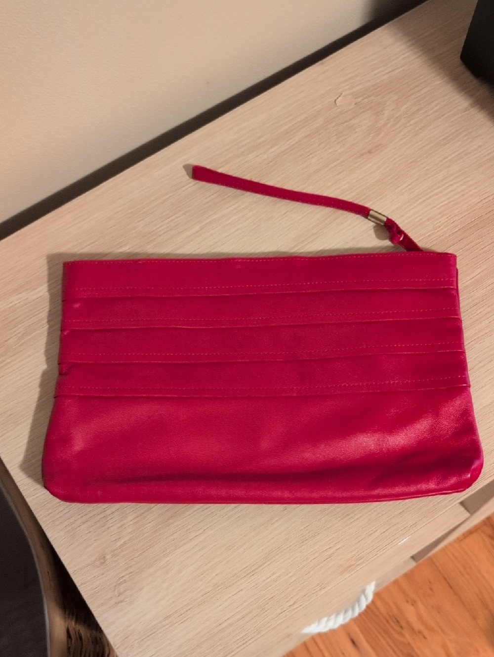 Vintage Women’s Red Leather Wristlet Clutch